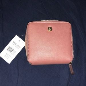 Nine west wallet